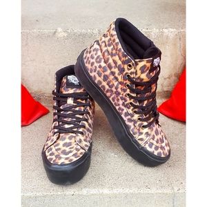 VANS Platform Leopard Print Hi-Top Size 7